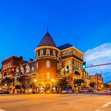 Windsor Hotel, Ascend Hotel Collection Americus Εξωτερικό φωτογραφία
