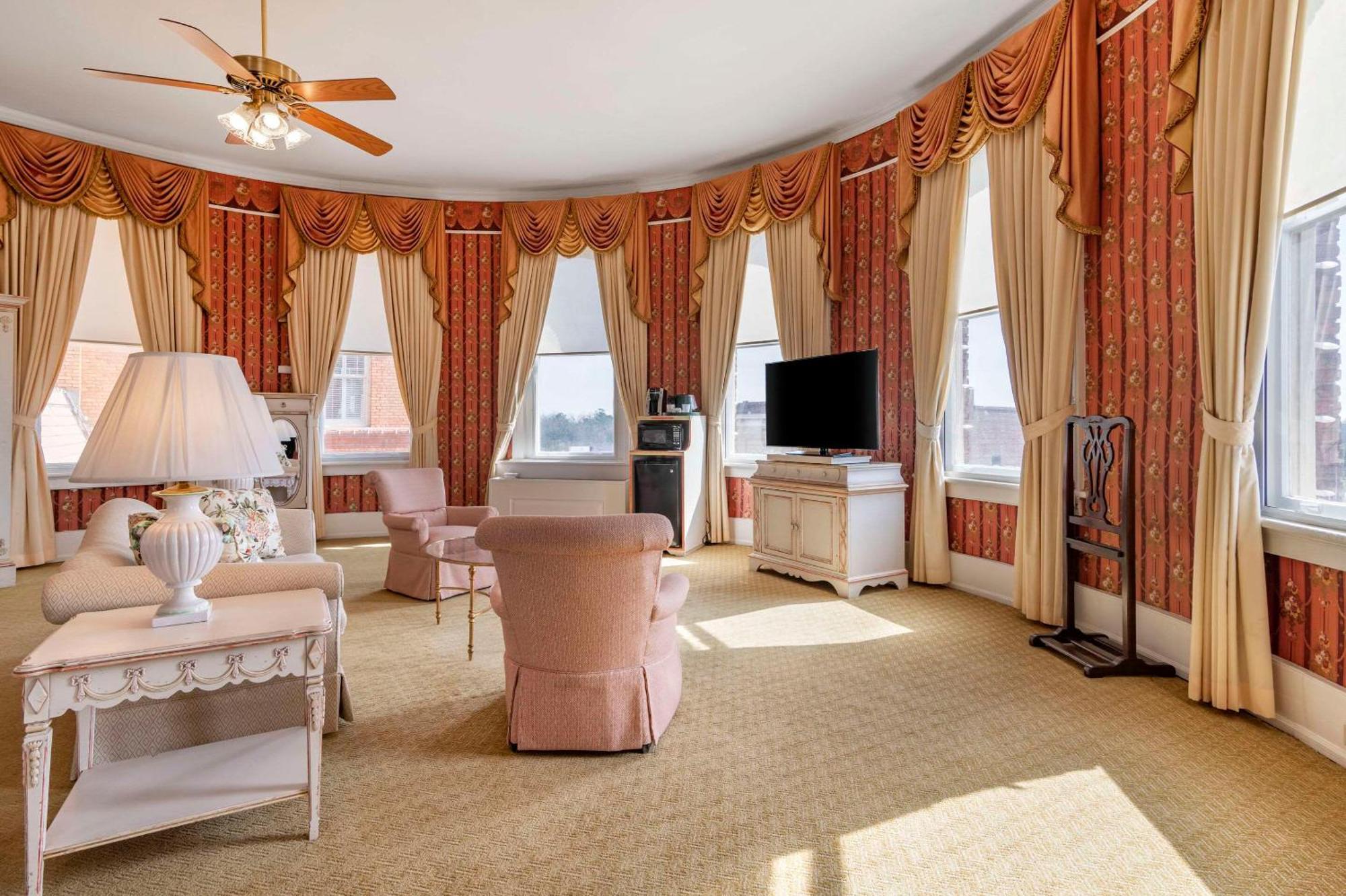 Windsor Hotel, Ascend Hotel Collection Americus Εξωτερικό φωτογραφία
